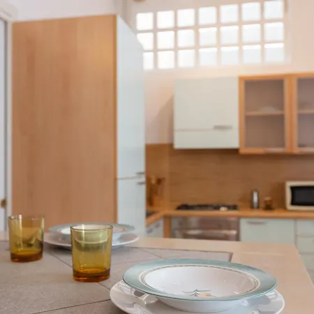 Soft Colors Exclusive Apartment - Navigli District - M2-3